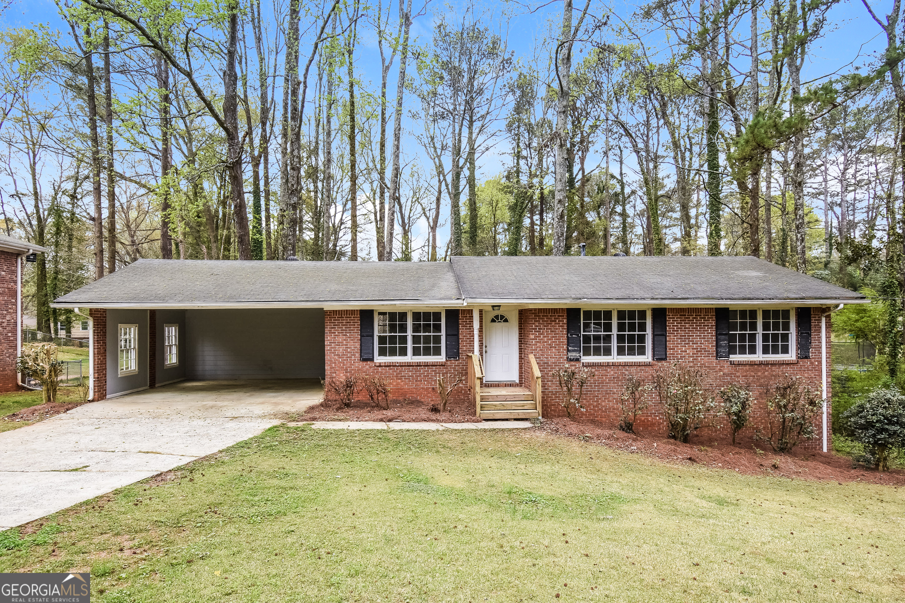Welcome to this spacious, all-brick ranch home located in a well-established Tucker neighborhood! This 3-bedroom, 2-bath residence features a bright, open floor plan with gleaming hardwood floors throughout the main level. The expansive kitchen includes a large island that overlooks the combined family and dining areas-perfect for entertaining and everyday living. The finished basement offers additional space for a media room, home office, gym, or guest suite-tailored to your needs. With generous square footage and versatile living areas, this home is ideal for families or anyone who loves to host. The seller is highly motivated-bring all reasonable offers! Don't miss your chance to own this gem in the heart of Tucker. Conveniently located near major interstates including I-285, I-85, and US-78, this home offers easy access to all parts of metro Atlanta. Just minutes from Lavista Road and Tucker's growing downtown, you'll enjoy a peaceful neighborhood setting with the benefit of quick commutes.