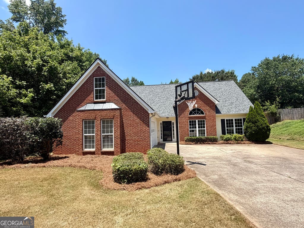 Photo of 6130 Devonshire Drive, Flowery Branch, GA 30542 (MLS # 10800682)