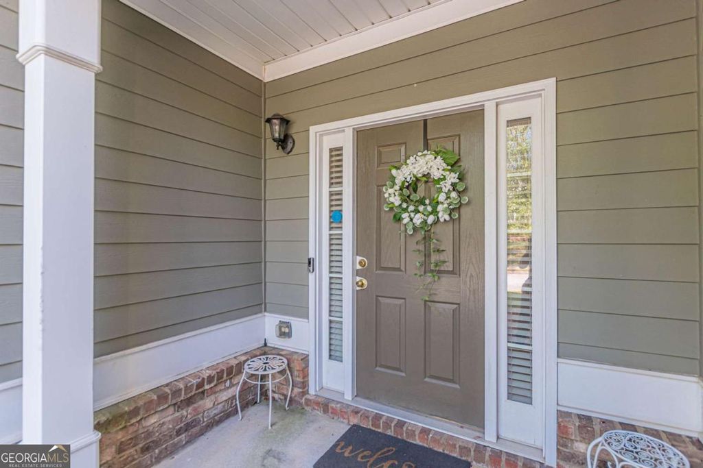 Photo of 7640 Rutgers Circle, Fairburn, GA 30213 (MLS # 10672257)