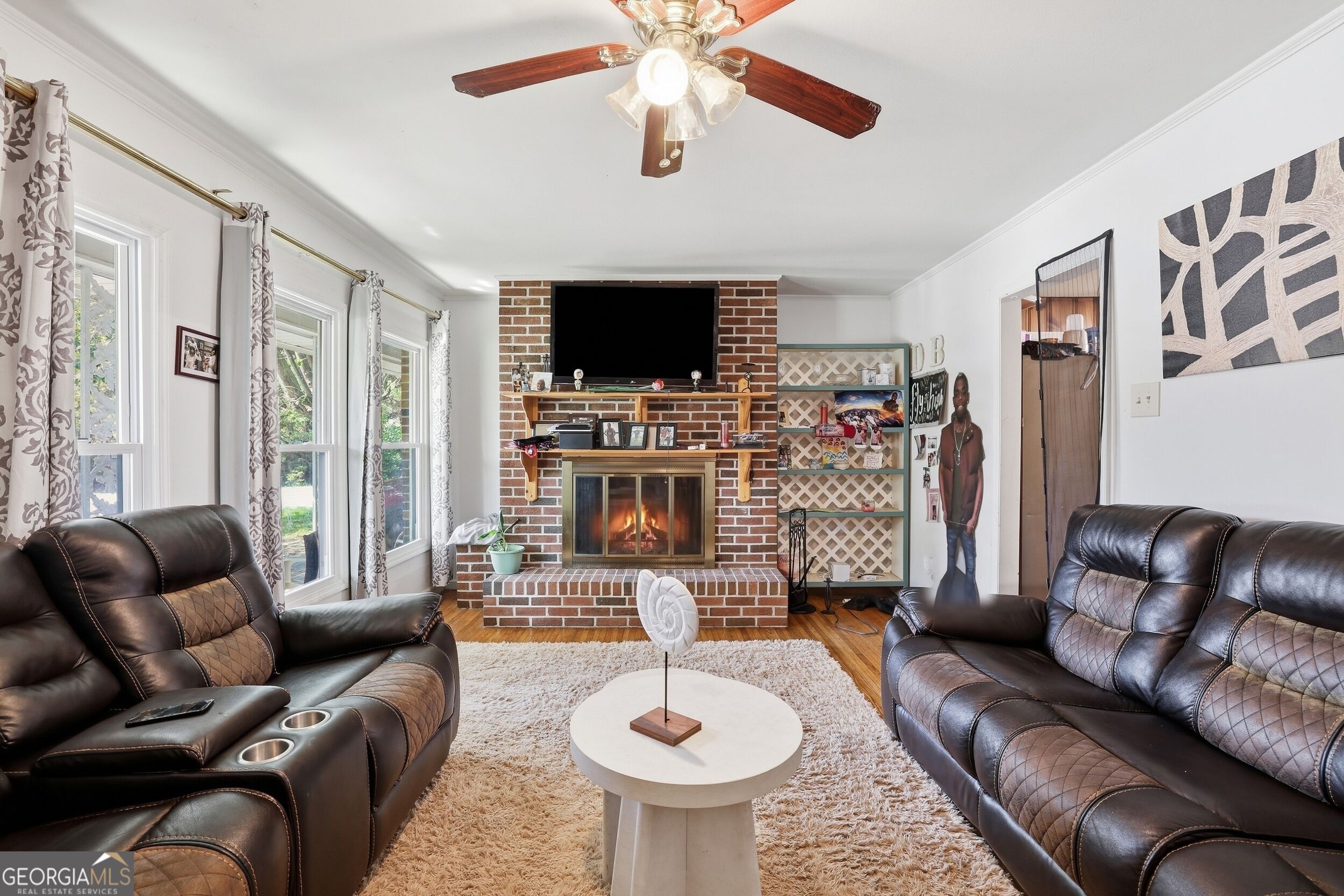 327 Poplar ST