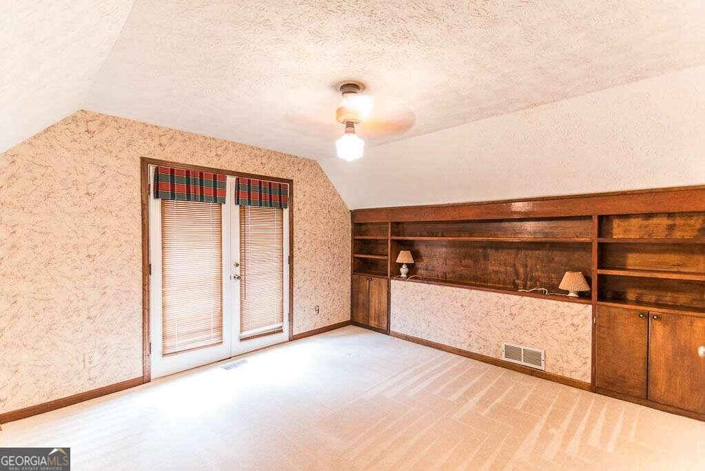 Cricket Hill - Residential