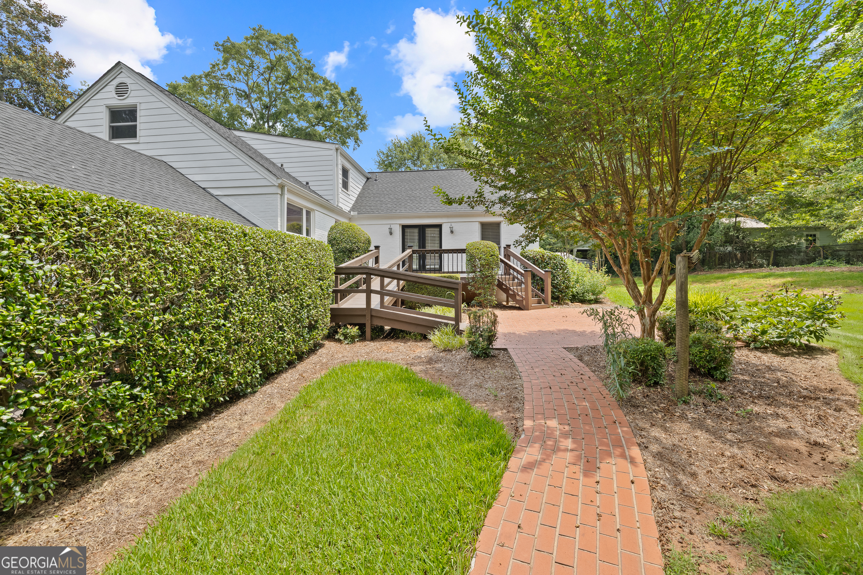 357 W Hightower TRL