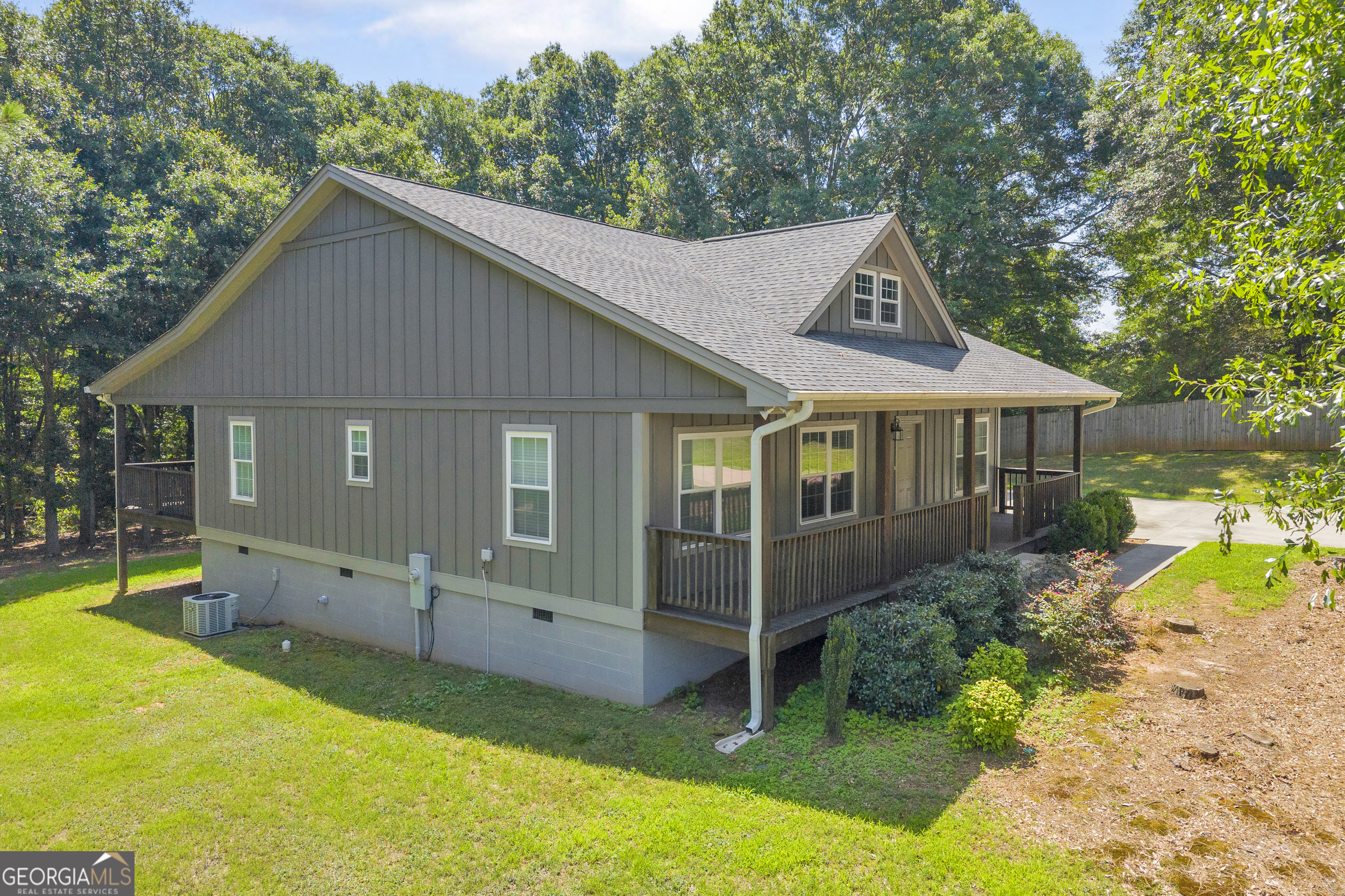 195 Reno RD