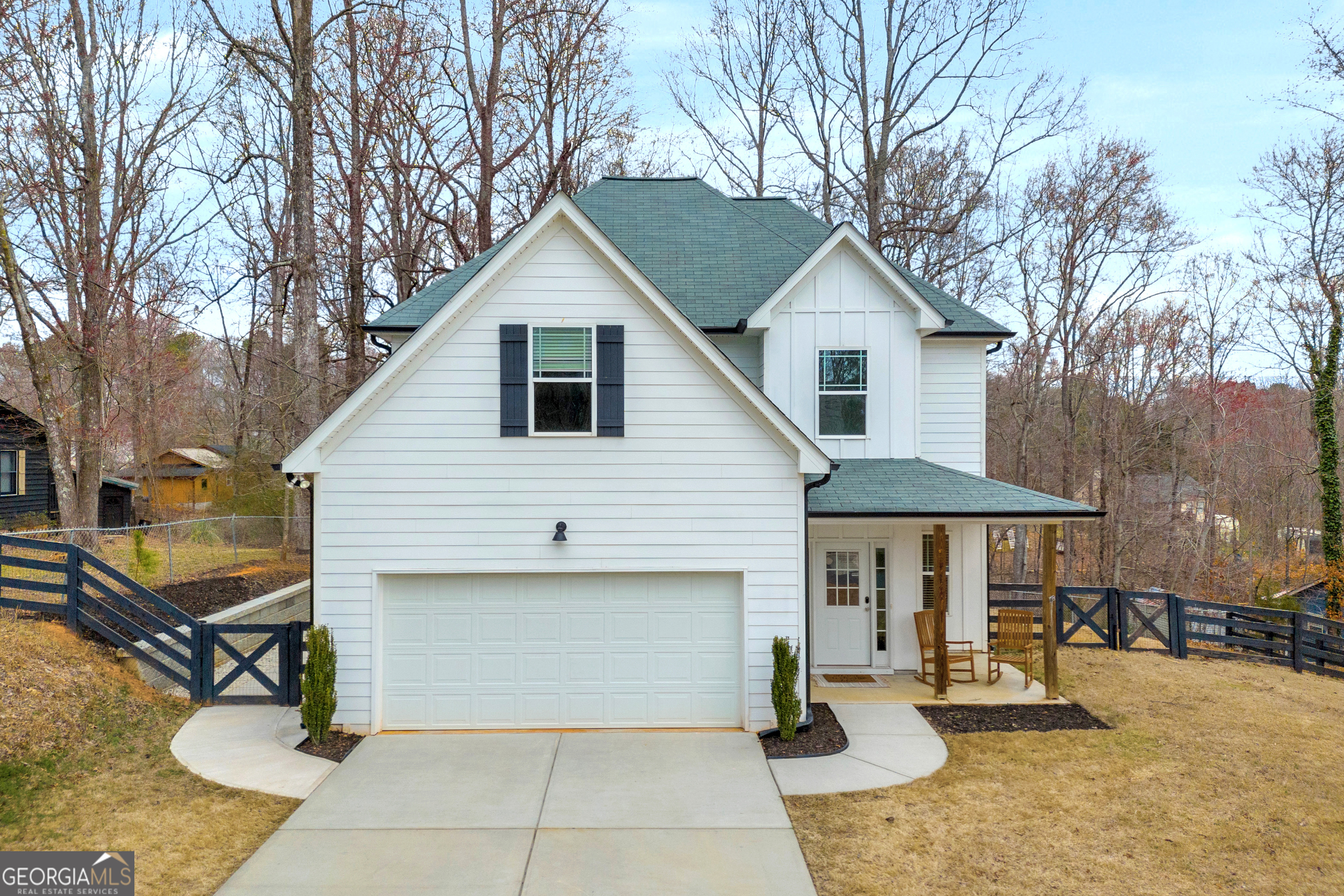 9620 Manor LN