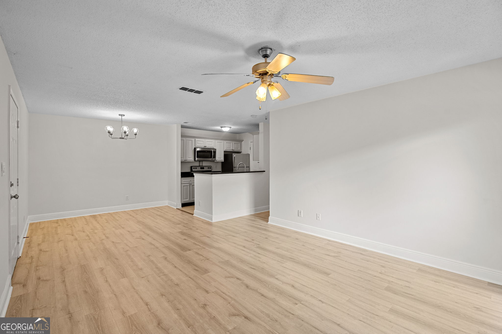 5207 Santa Fe PKWY