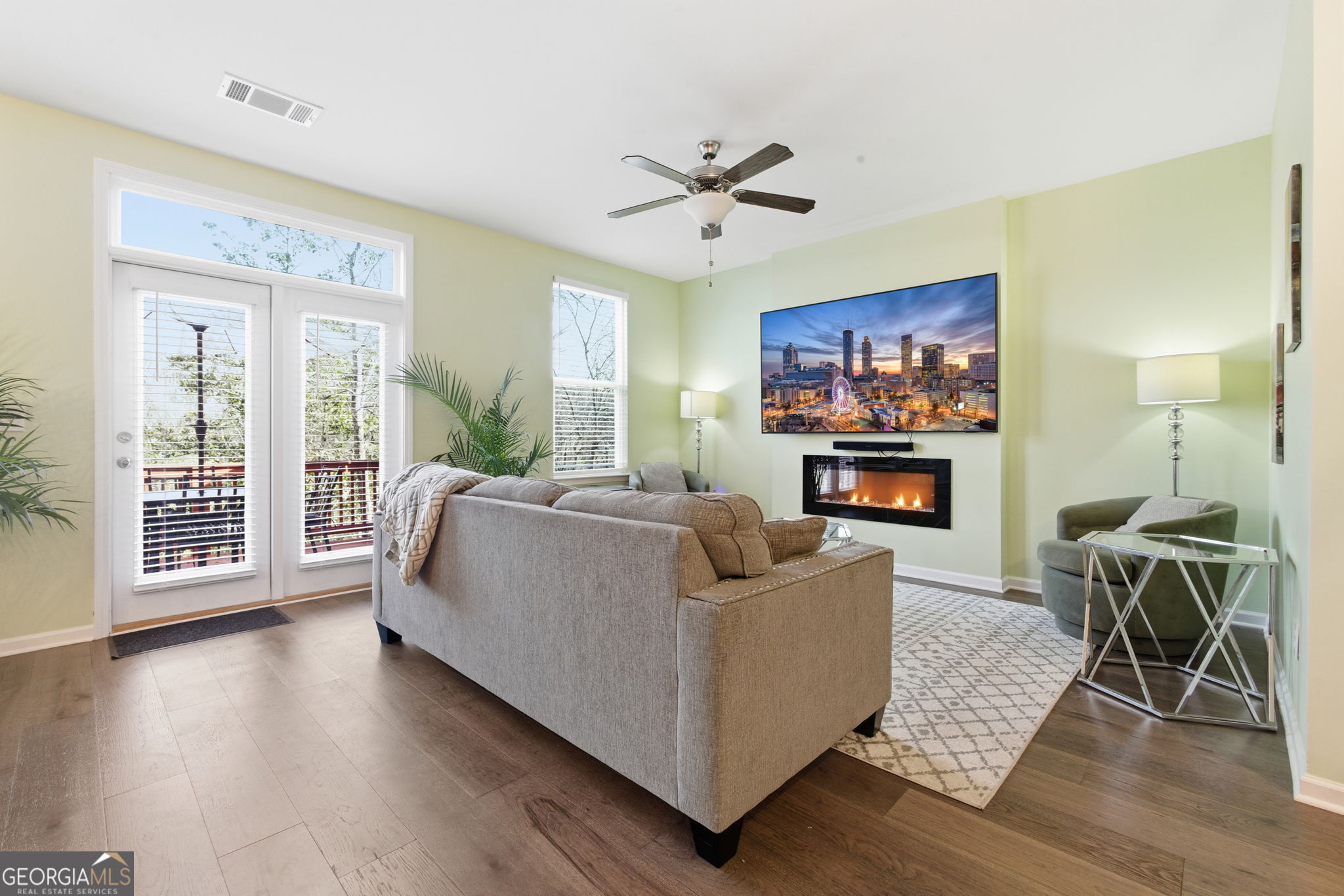 2106 Garden PL