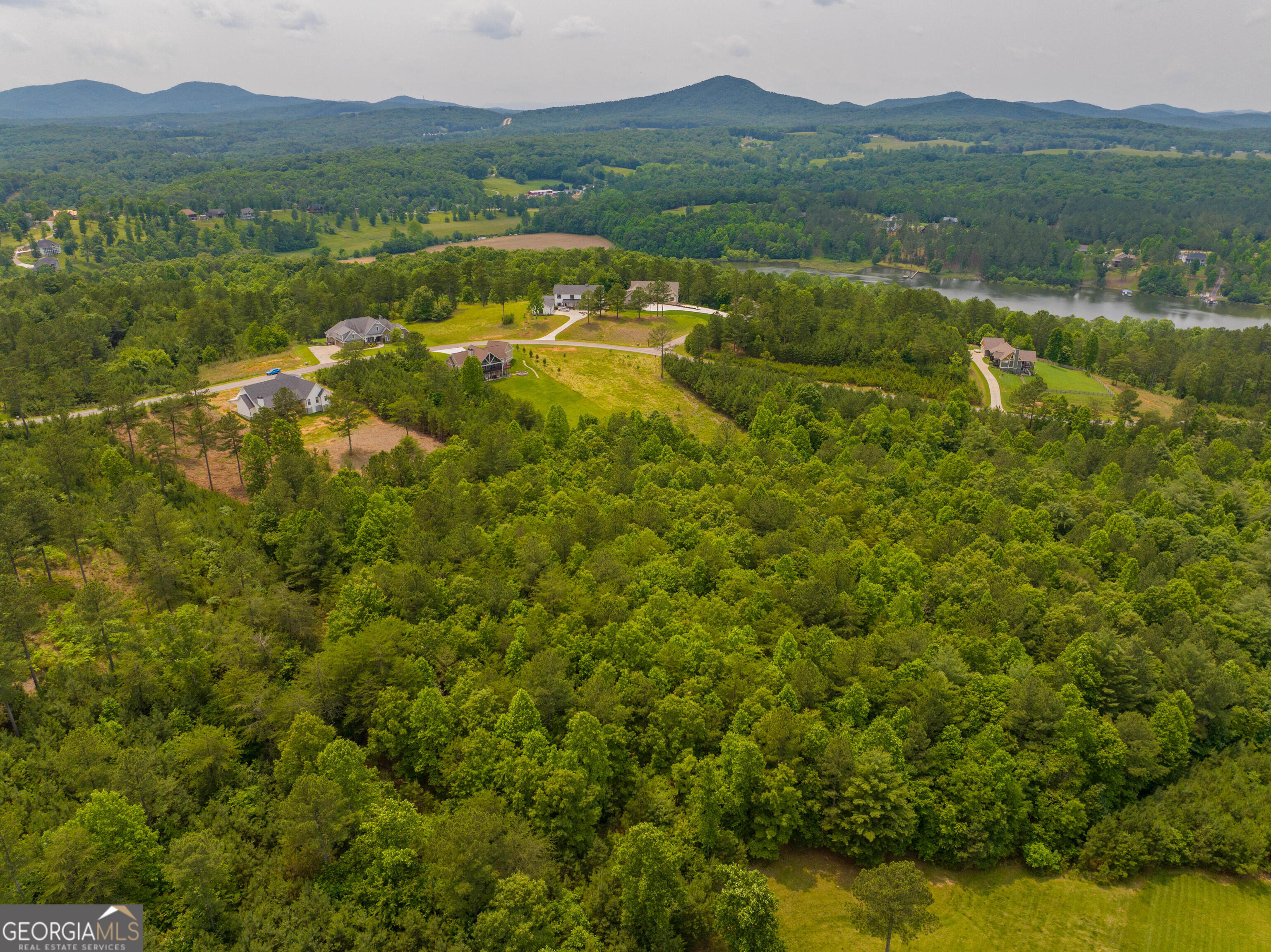 1146 Ridge Pointe WAY