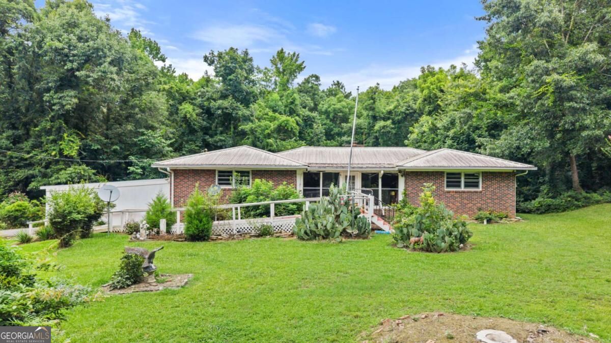 552 Old Bells Ferry RD NE
