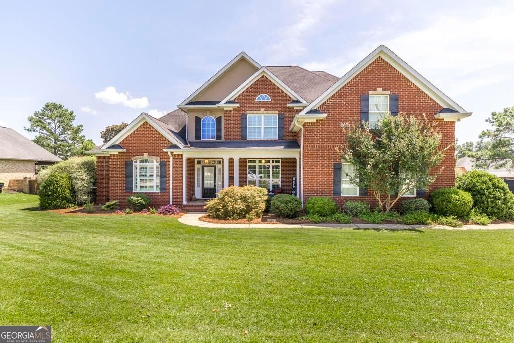 203 Avondale CIR