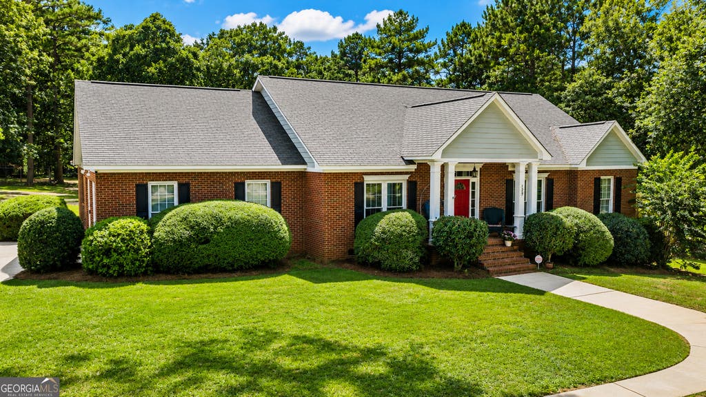 Photo of 129 Larkspur DR, Albany, GA 31721 (MLS # 10808226)