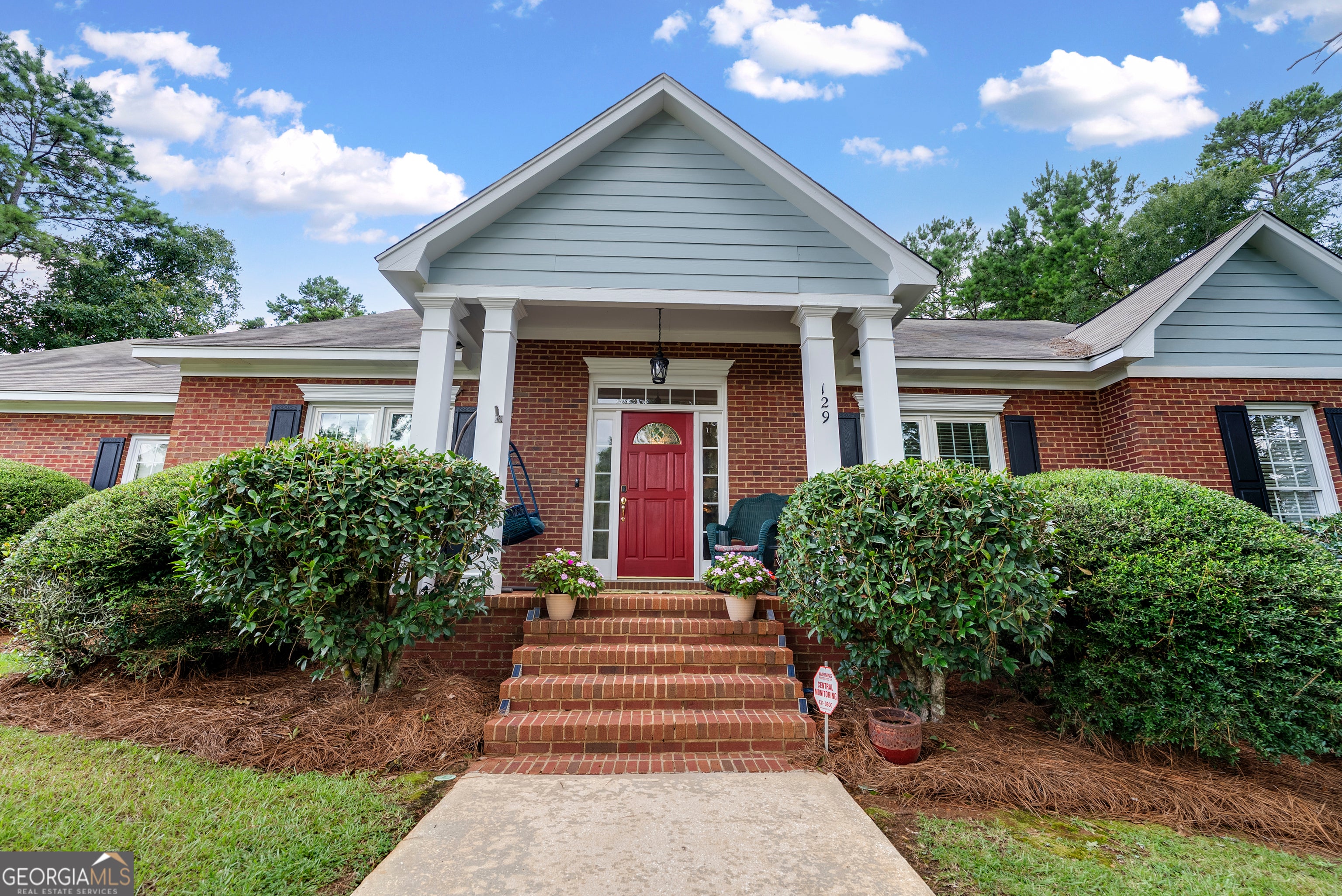 129 Larkspur DR