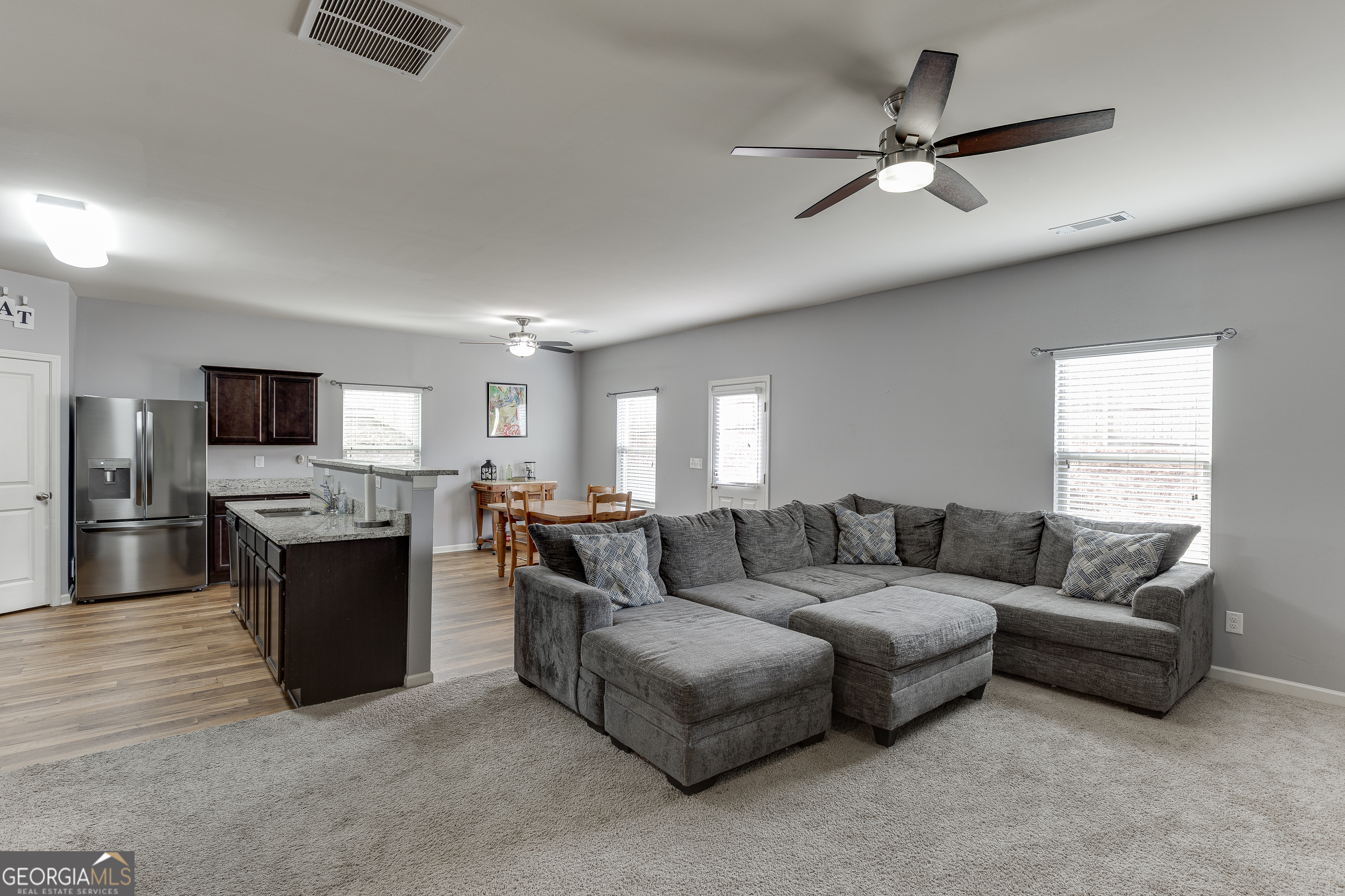 640 Independence AVE