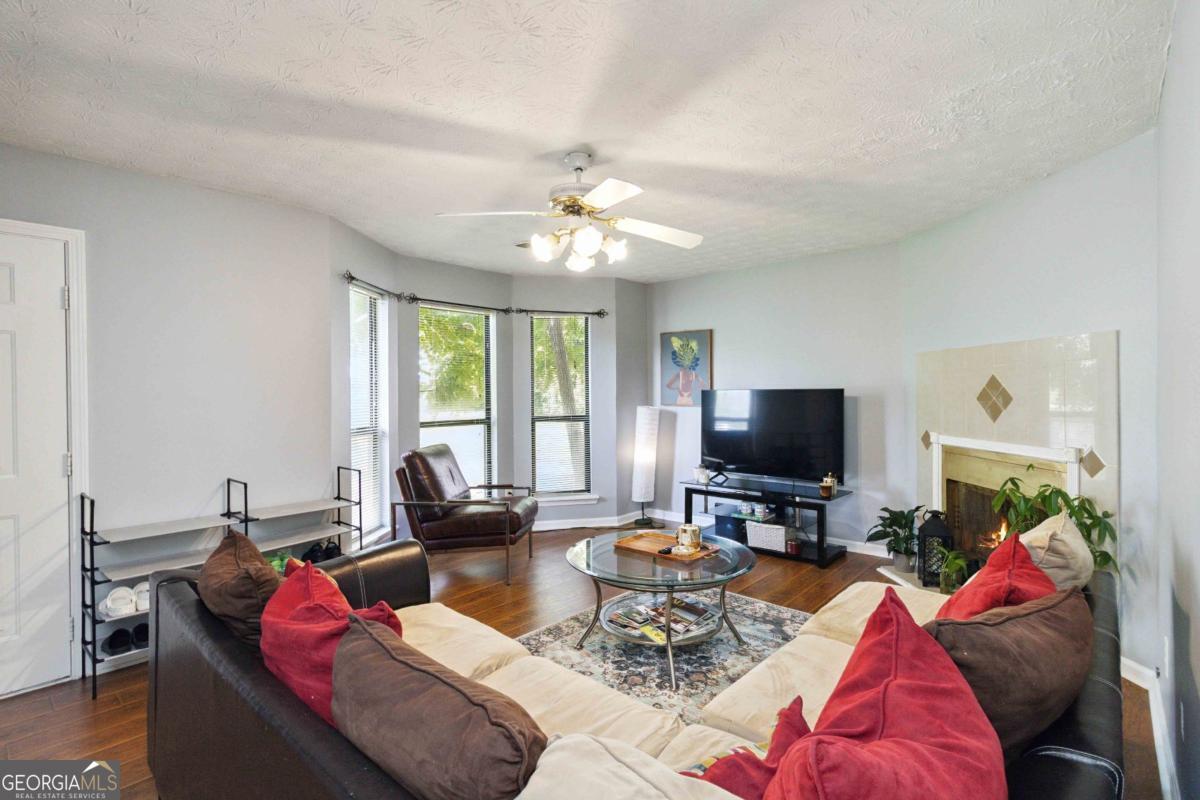 3614 Hopkins CT