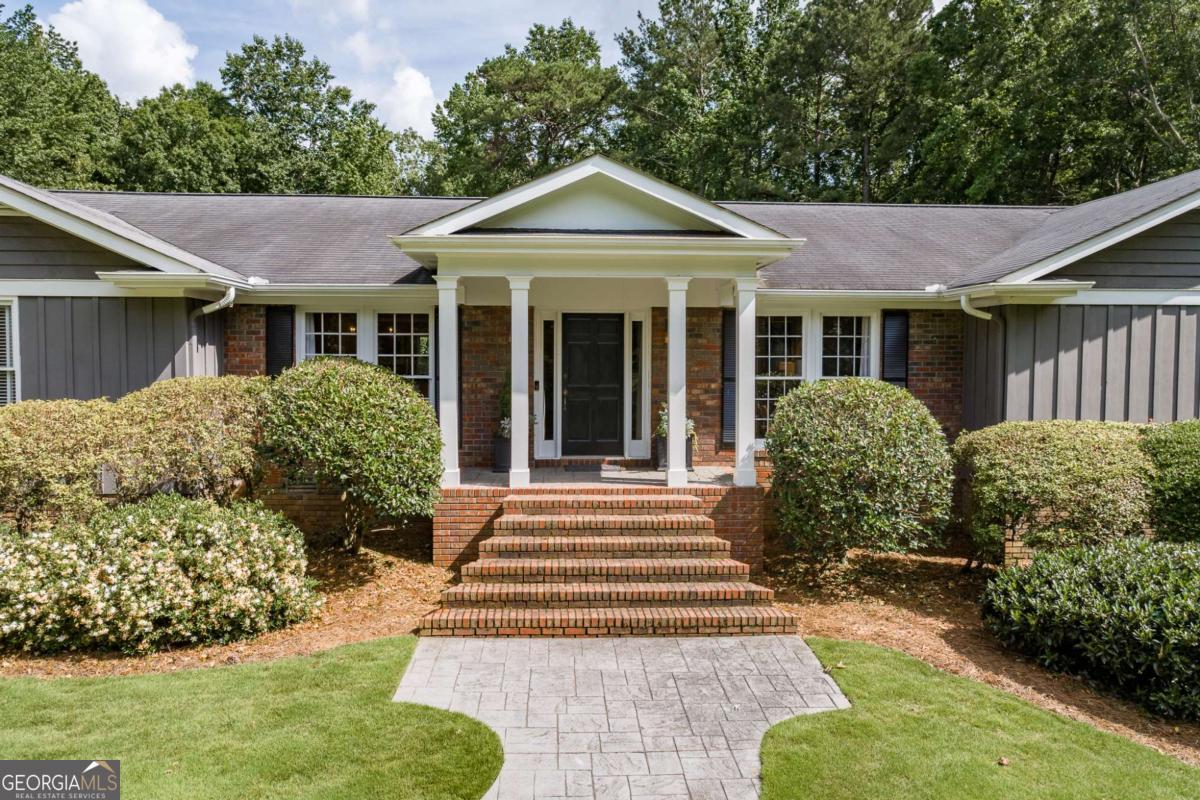 1060 Woodhollow LN