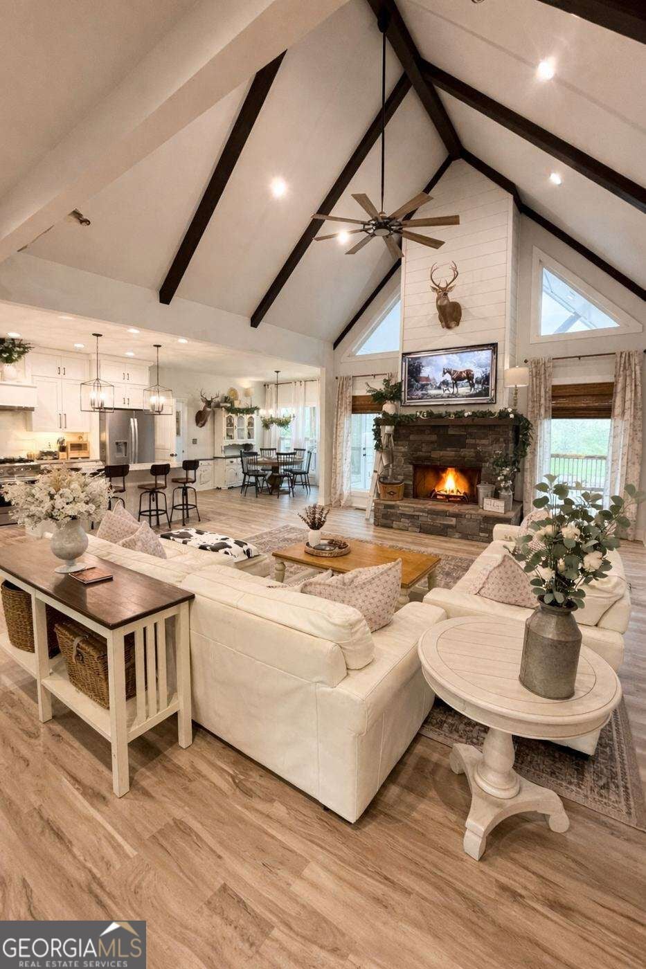 243 Sunset CIR