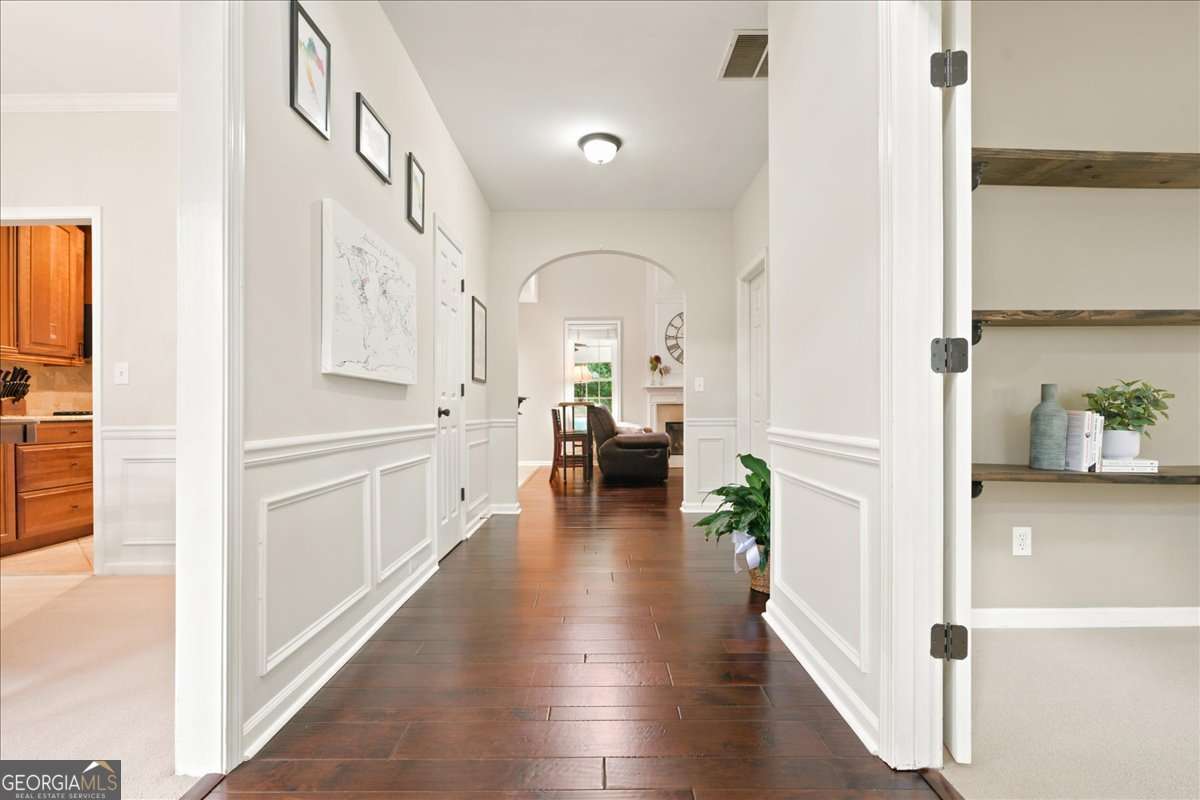 1462 Gateview CIR