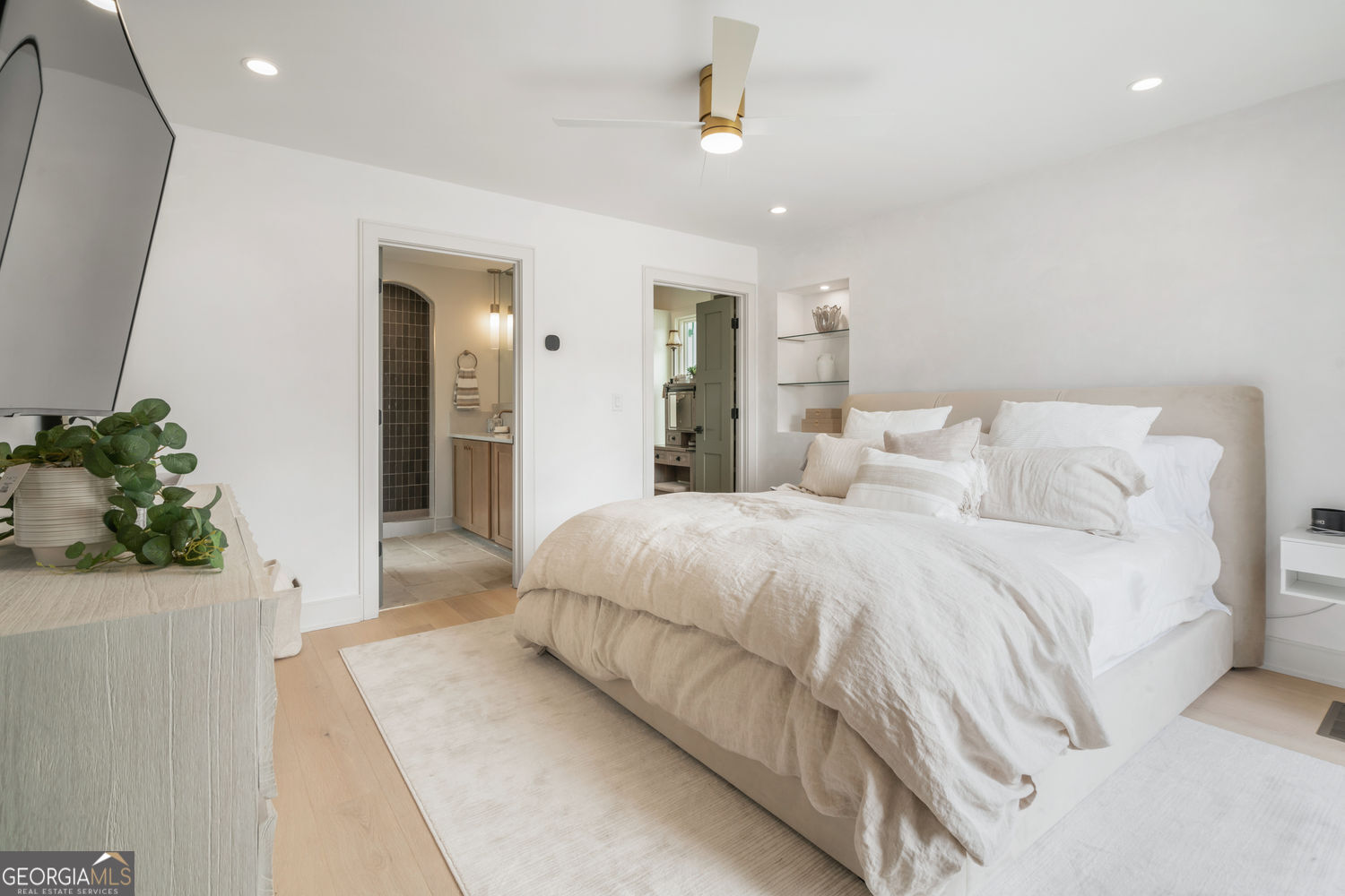 Senoia, Georgia 30276, United States, 3 Bedrooms Bedrooms, ,3 BathroomsBathrooms,Residential,Active,2645