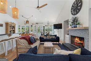 61 View Point DR