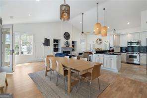 61 View Point DR
