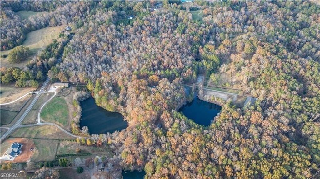 Photo of 818 Arnold Mill Road, Woodstock, GA 30188 (MLS # 10702419)