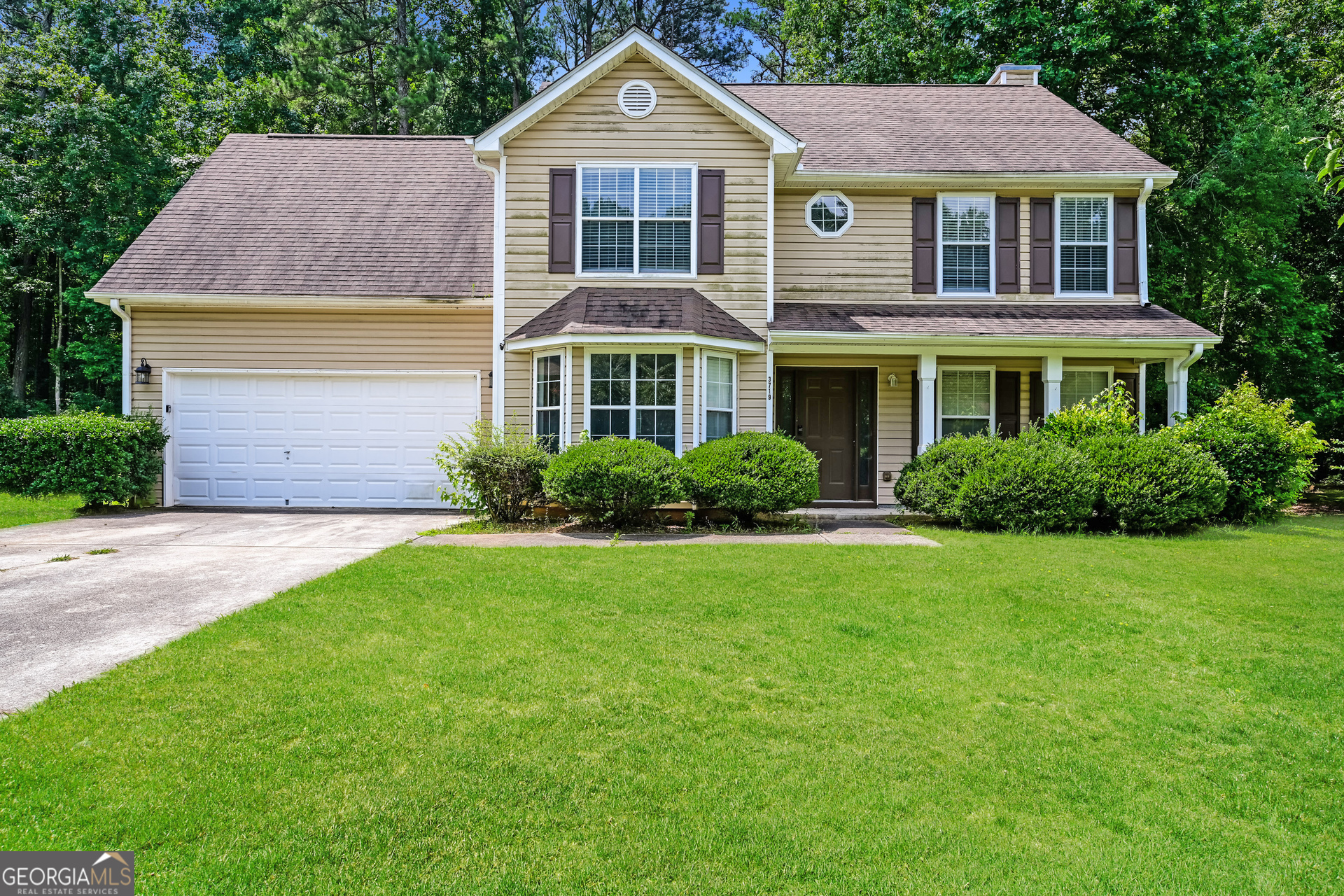 Charm and curb appeal abound for this Ellenwood home! Step inside into the main level, which features the well-appointed living room and dining room. The kitchen boasts stainless steel appliances, hard surface countertops, and ample storage. You'll find the primary suite and two secondary bedrooms on the upper level. Come and see for yourself the possibilities that this home has to offer!
