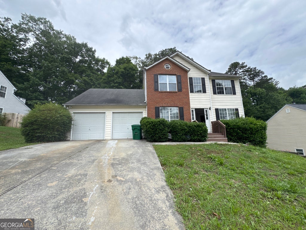 Photo of 1121 Huntington Place Circle, Lithonia, GA 30058 (MLS # 10779705)