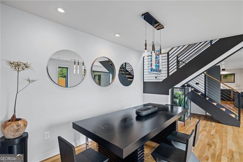 54 Boulevard SE