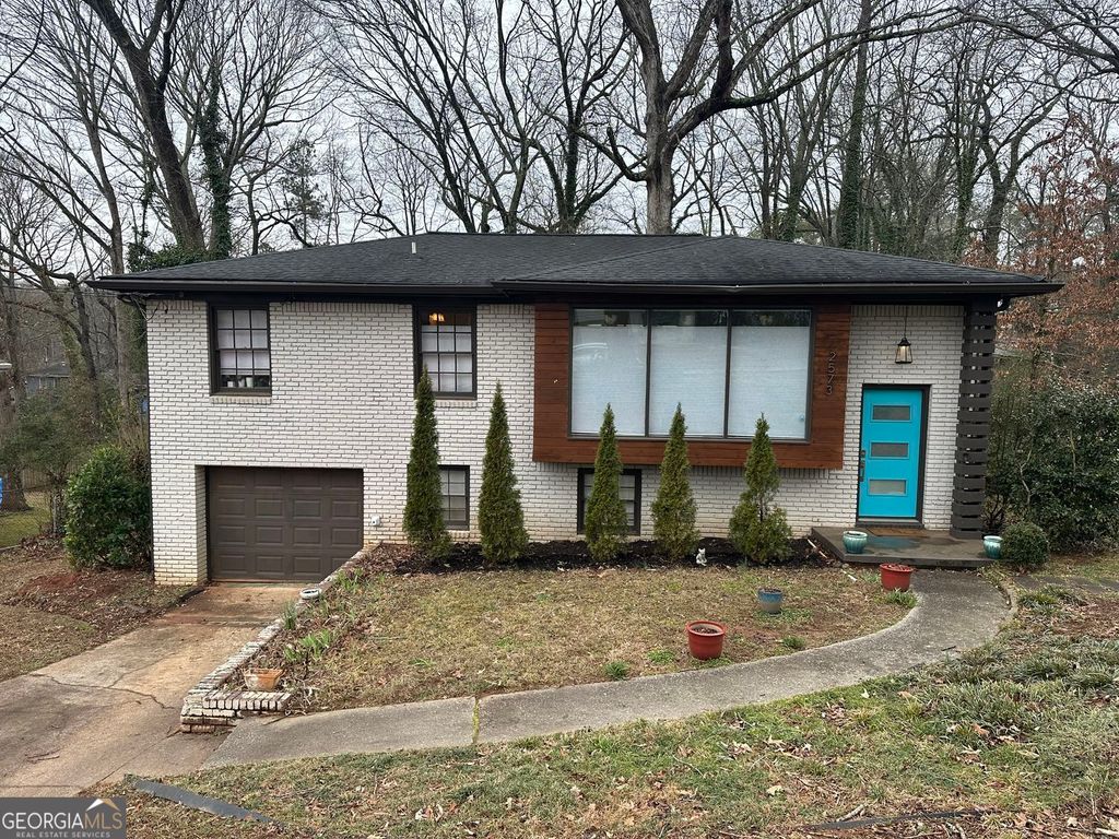 Photo of 2573 Crestdale Circle SE, Atlanta, GA 30316 (MLS # 10680367)