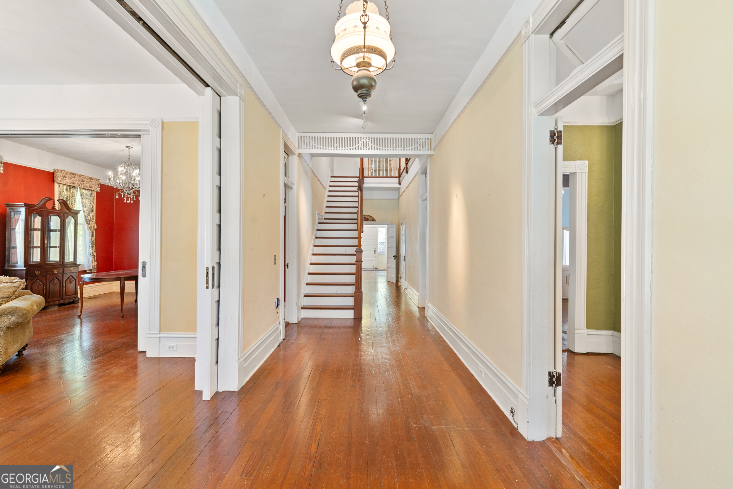 401 W Broad ST