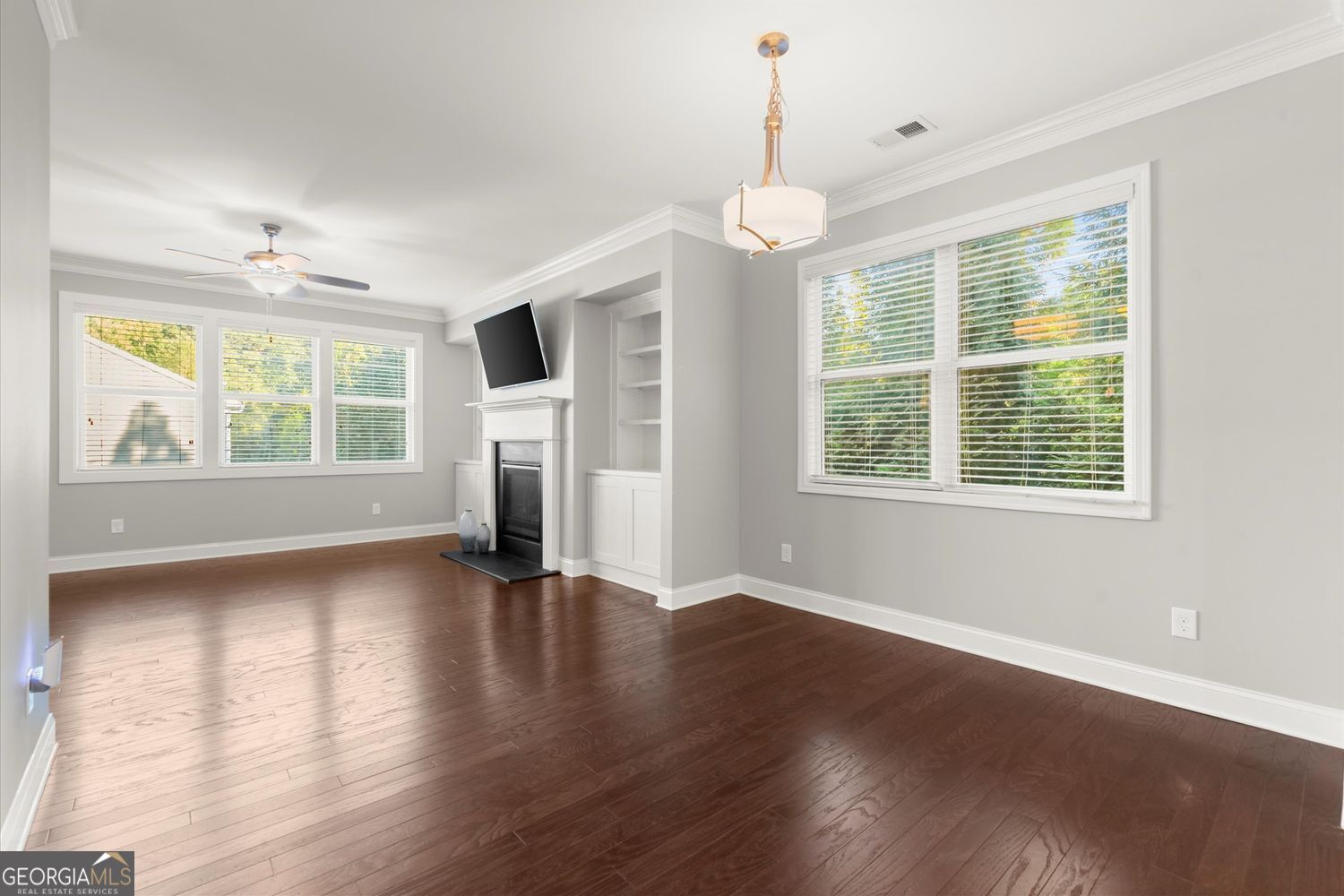 Smyrna, Georgia 30082, United States, 2 Bedrooms Bedrooms, ,4 BathroomsBathrooms,Residential,Active,223788