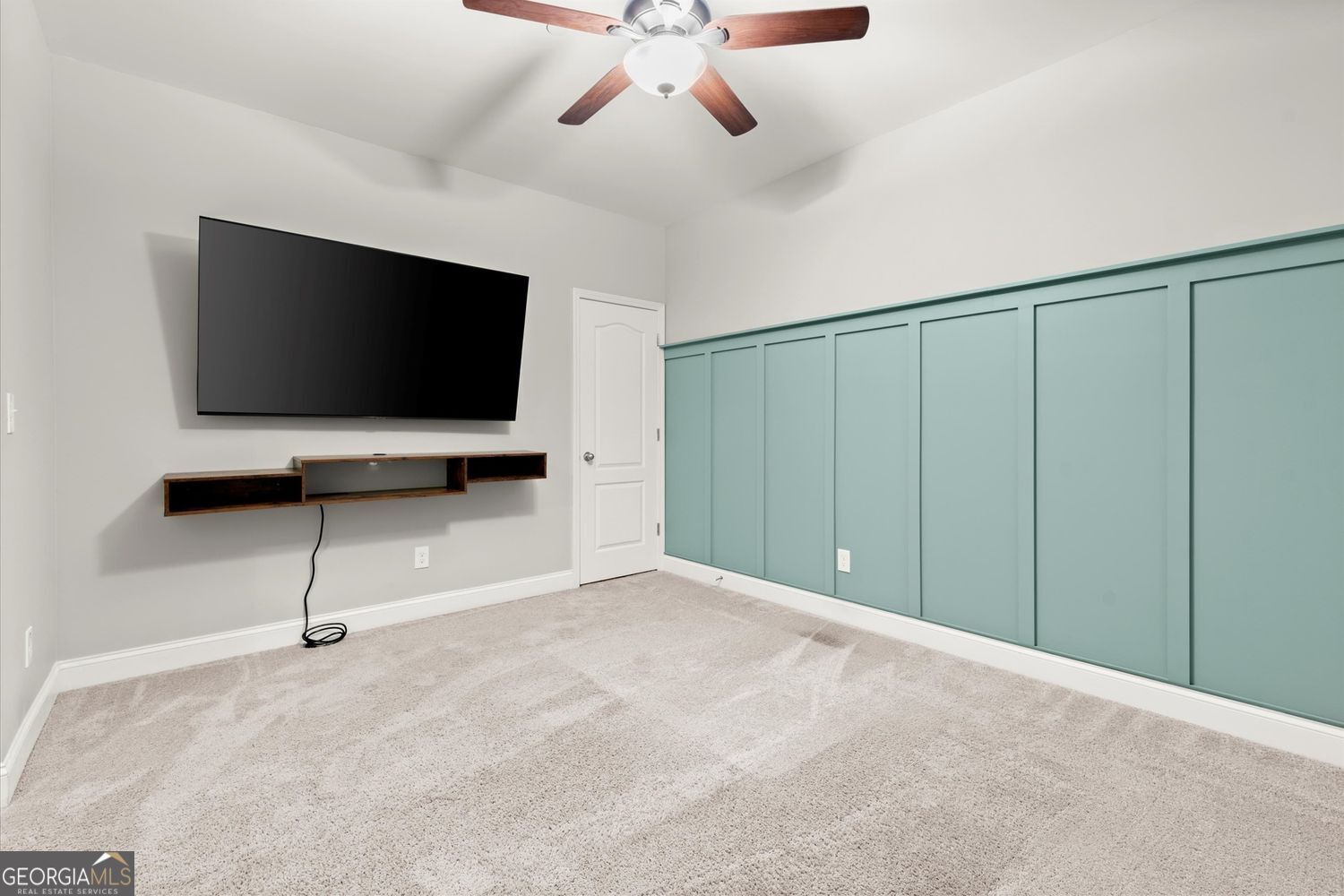 Smyrna, Georgia 30082, United States, 2 Bedrooms Bedrooms, ,4 BathroomsBathrooms,Residential,Active,223788