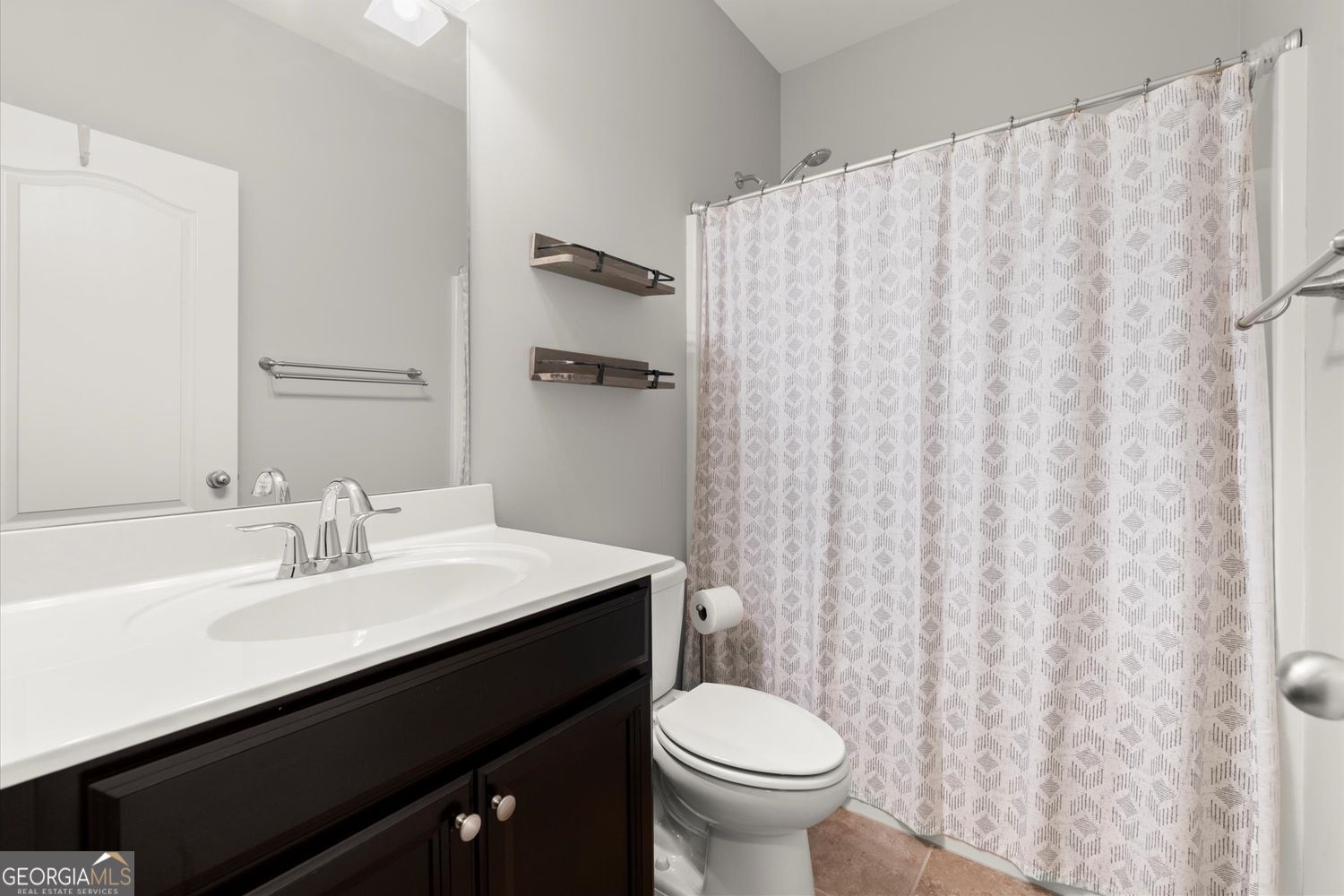 Smyrna, Georgia 30082, United States, 2 Bedrooms Bedrooms, ,4 BathroomsBathrooms,Residential,Active,223788