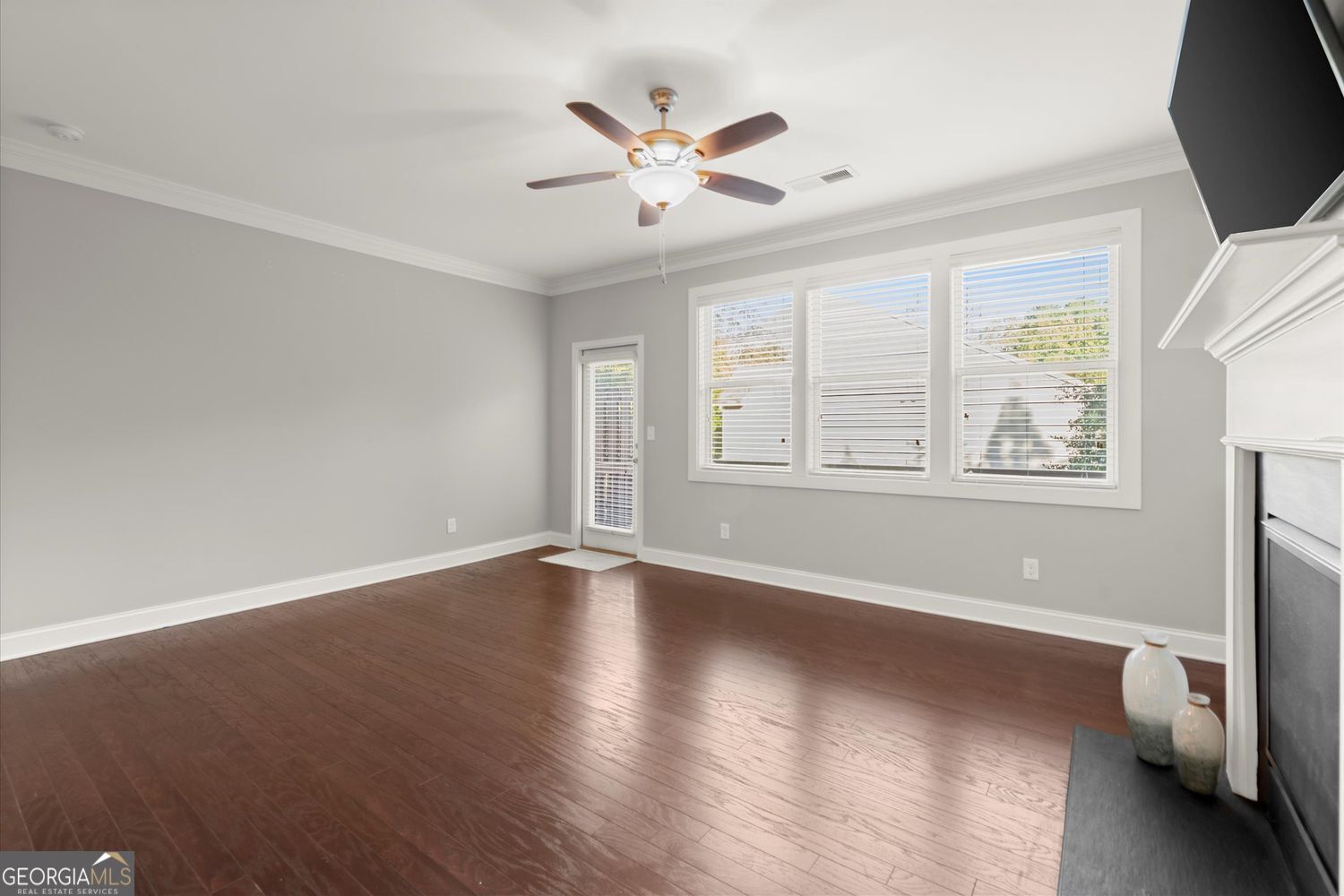 Smyrna, Georgia 30082, United States, 2 Bedrooms Bedrooms, ,4 BathroomsBathrooms,Residential,Active,223788