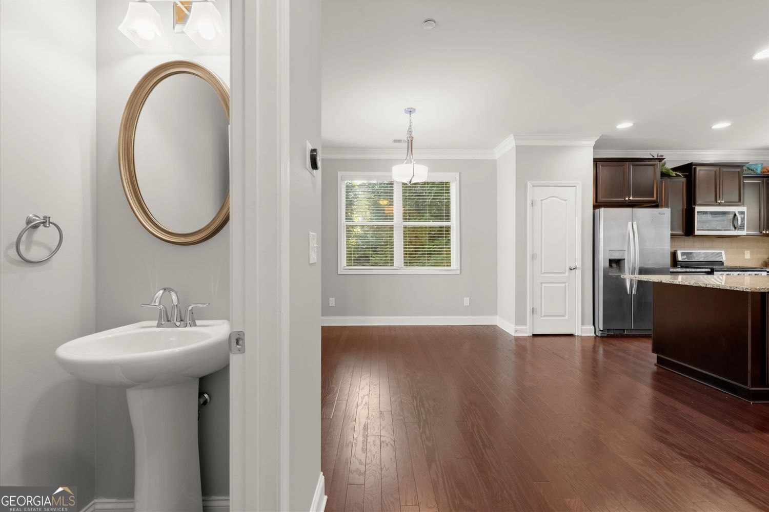 Smyrna, Georgia 30082, United States, 2 Bedrooms Bedrooms, ,4 BathroomsBathrooms,Residential,Active,223788