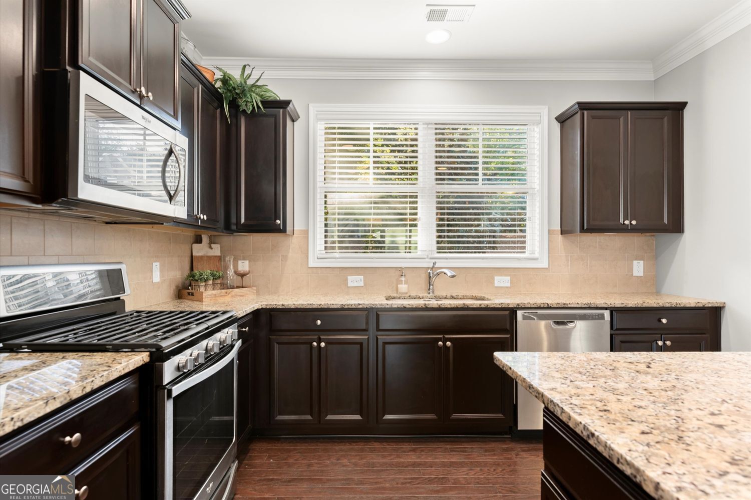 Smyrna, Georgia 30082, United States, 2 Bedrooms Bedrooms, ,4 BathroomsBathrooms,Residential,Active,223788