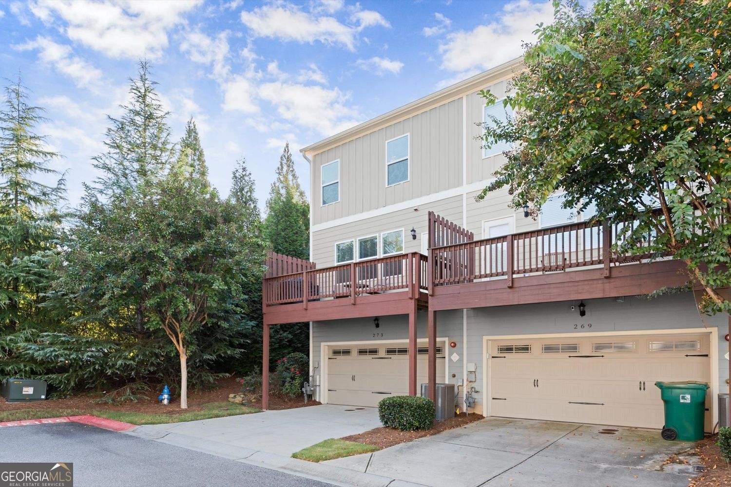 Smyrna, Georgia 30082, United States, 2 Bedrooms Bedrooms, ,4 BathroomsBathrooms,Residential,Active,223788