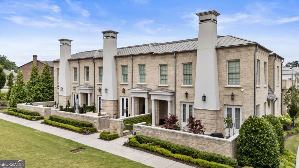 Photo of 132 Grand Crescent, Alpharetta, GA 30009 (MLS # 10660726)