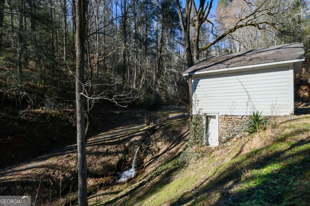 18 Corinth Church RD