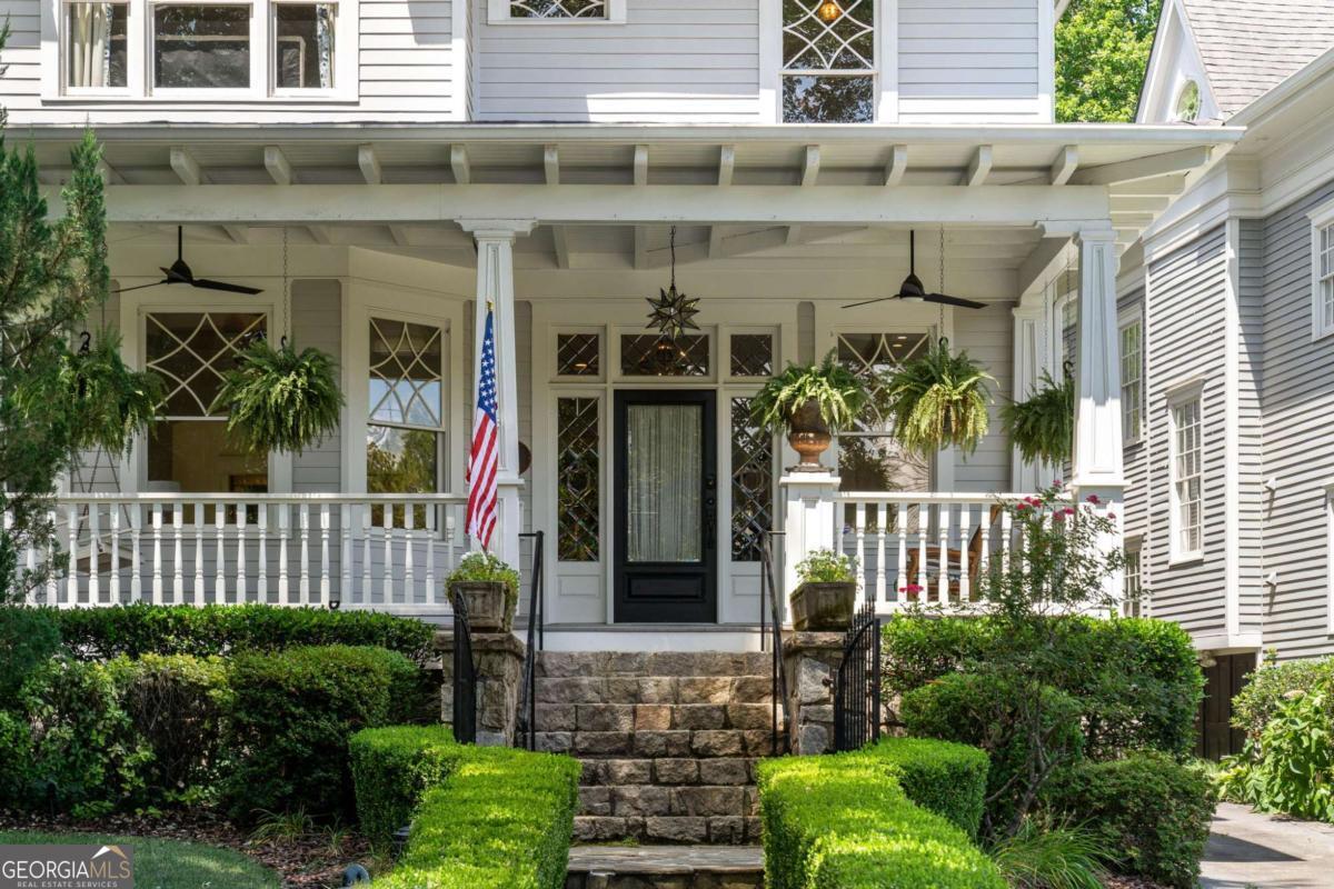 34 PEACHTREE CIR NE