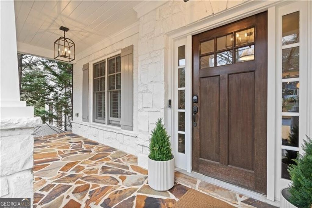 Photo of 2574 Ashford Road, Brookhaven, GA 30319 (MLS # 10691102)