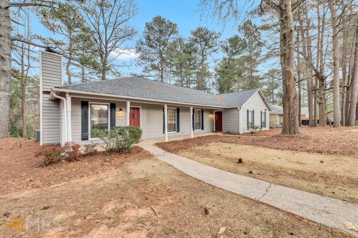 Forrest Estates - Residential Lease