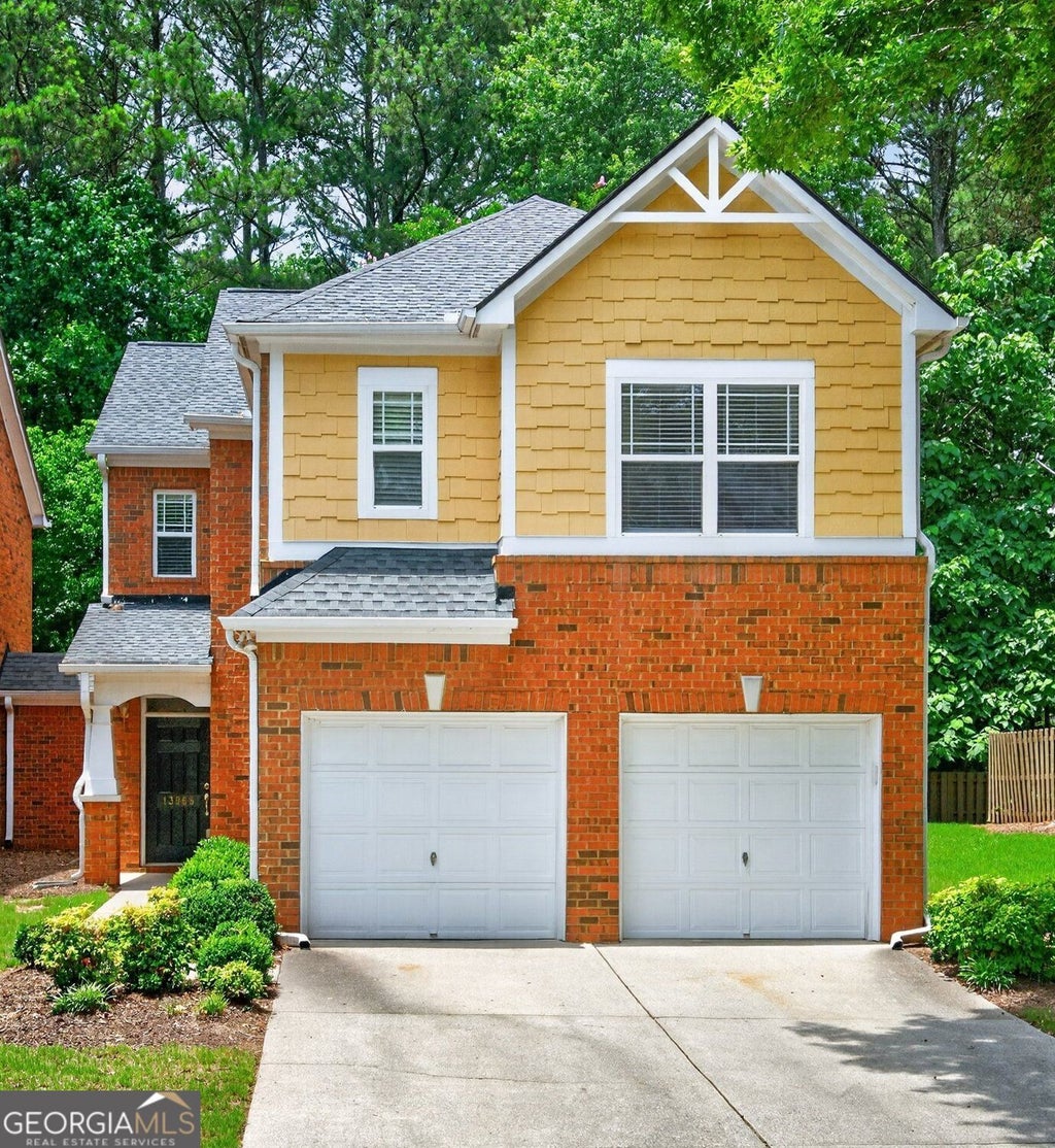 Photo of 13968 Sunfish Bend, Alpharetta, GA 30004 (MLS # 10882437)