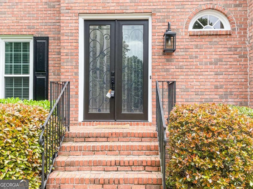 Photo of 1598 Brentwood Drive, Marietta, GA 30062 (MLS # 10735257)