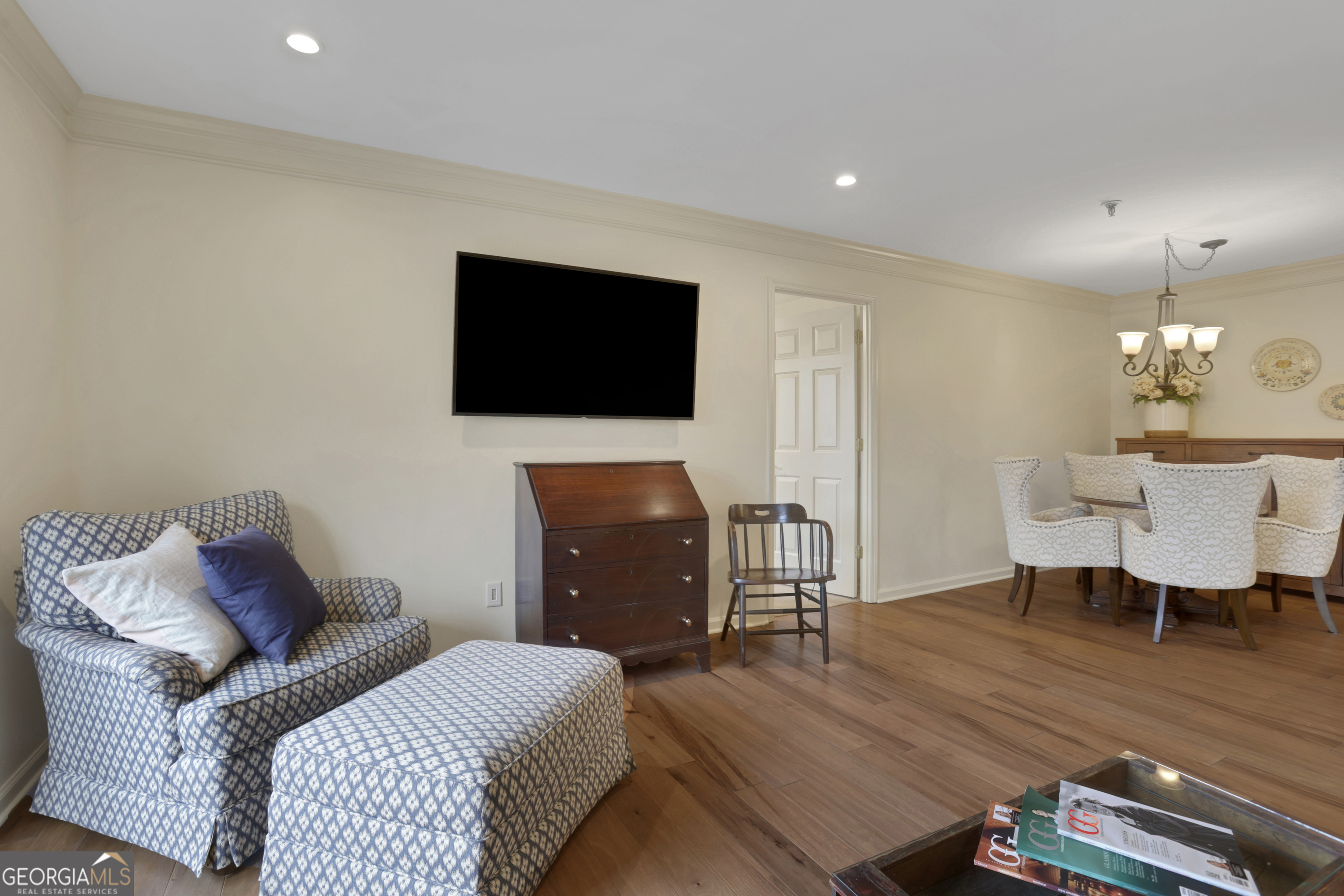 300 Johnson Ferry RD NE B206