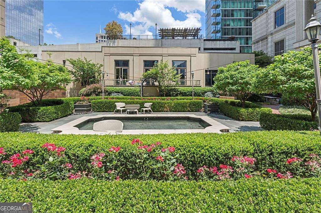 Photo of 3376 Peachtree Road NE #44B, Atlanta, GA 30326 (MLS # 10869936)