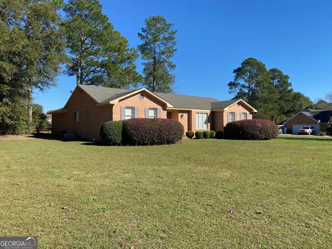 A home in Fort Valley