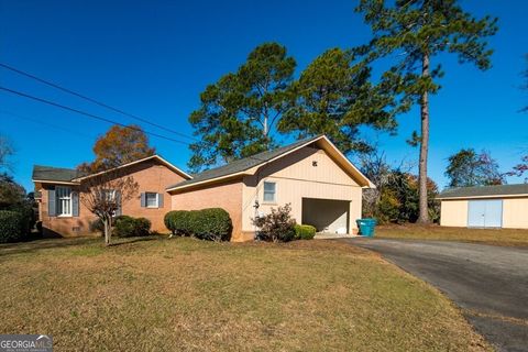 A home in Fort Valley