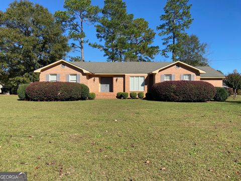 A home in Fort Valley