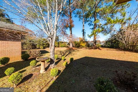 A home in Fort Valley