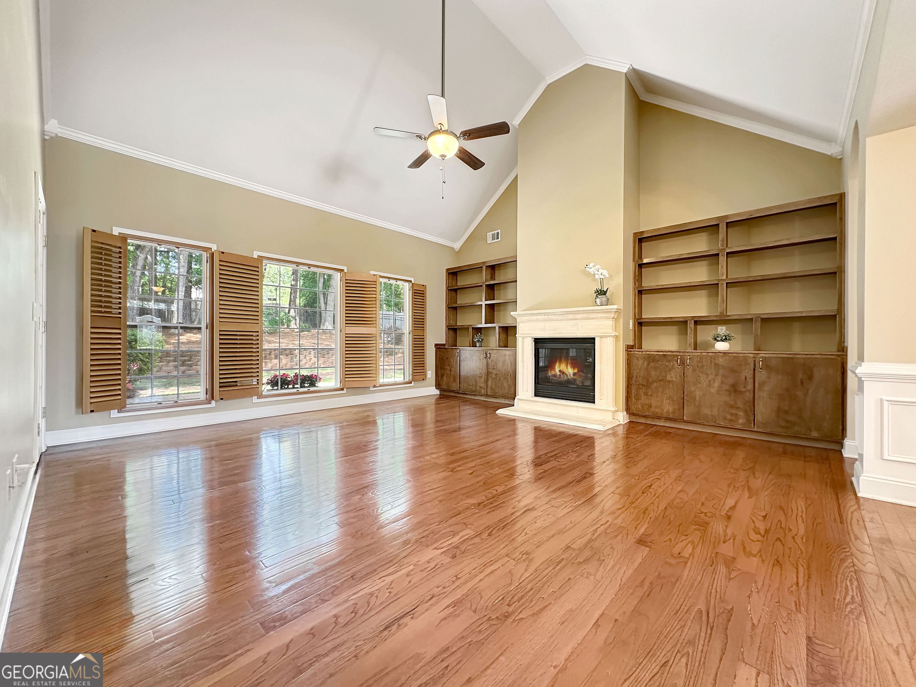 211 English Oaks LN